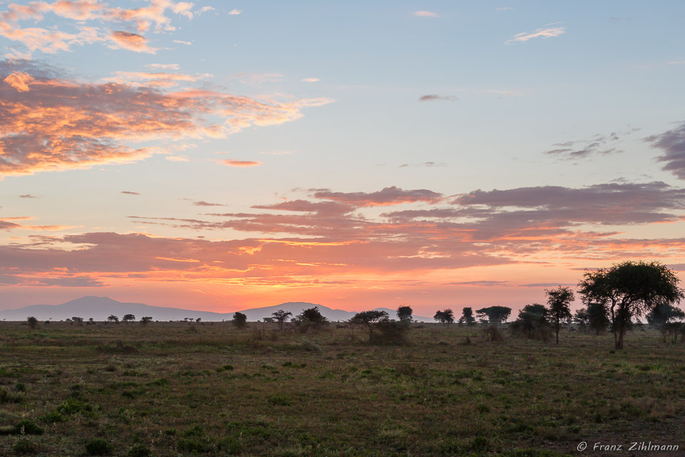 Sunrise - Southern Serengeti NP, Tanzania