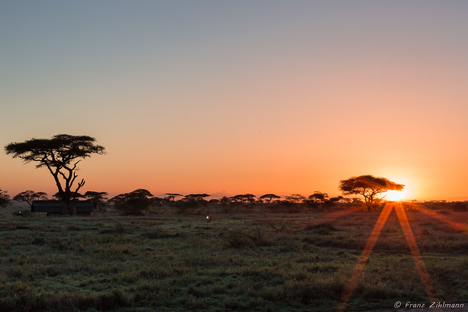 Sunrise - Namiri Plains, Serengeti NP, Tanzania